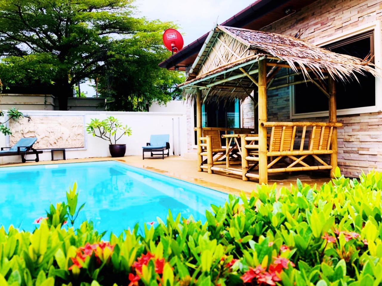 Thai Family Rawai Swimming Pool Villa Hotel Exteriör bild